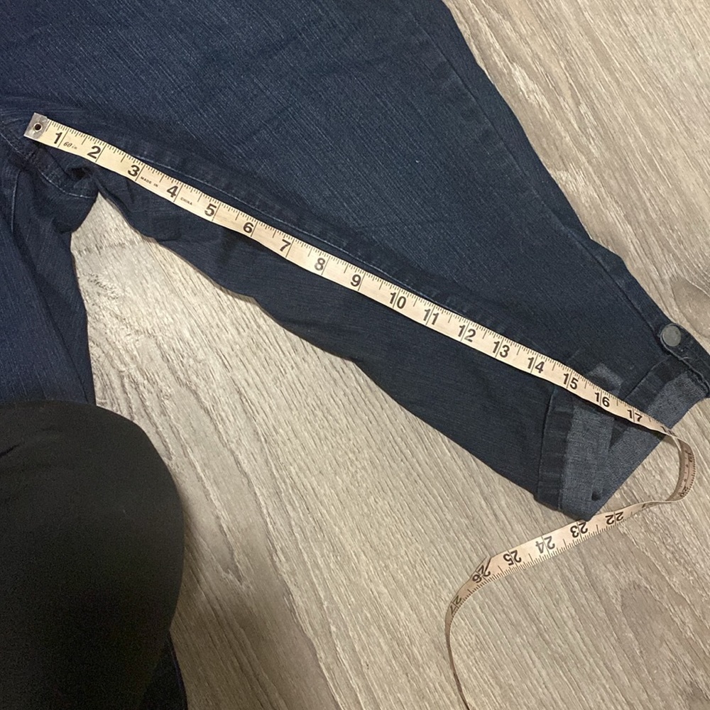Gloria Vanderbilt Dark Wash Denim Skimmer Capri Jeans Women’s Size 16 Stretch - Picture 7 of 8